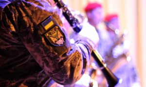Оркестр бердичівської артбригади знімає кліп на світовий хіт