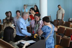 У Бердичеві родинам полеглих захисників вручили державні нагороди