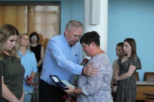 У Бердичеві родинам полеглих захисників вручили державні нагороди