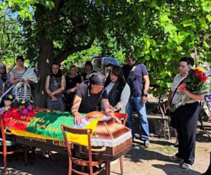 У Семенівській громаді попрощалися із Захисником Олександром Білоцьким