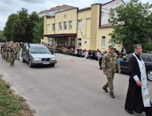 В Бердичеві попрощались з Юрієм Буряковим, який воював з перших днів повномасштабного вторгнення