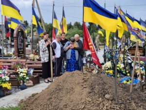 Вирвався з окупації і загинув за Україну – в Бердичеві провели в останню путь 48-річного Ігоря Чернявського