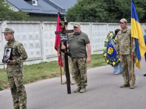 Вирвався з окупації і загинув за Україну – в Бердичеві провели в останню путь 48-річного Ігоря Чернявського