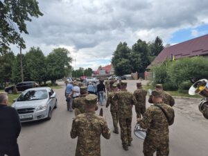 Вирвався з окупації і загинув за Україну – в Бердичеві провели в останню путь 48-річного Ігоря Чернявського
