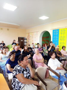 Зустріч у Бердичеві з українською письменницею і позитивною відьмою Людмилою Горовою: слова, що торкаються серц