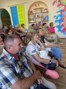 Зустріч у Бердичеві з українською письменницею і позитивною відьмою Людмилою Горовою: слова, що торкаються серц