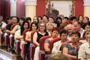 У Бердичеві напередодні Дня медика урочисто привітали ангелів у білих халатах