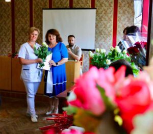 Професійне свято тих, хто рятує життя: медиків Семенівської громади привітали зі святом
