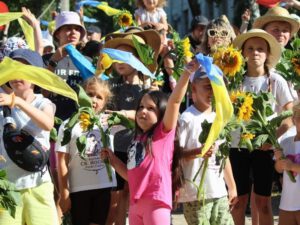 Ватикан разом із Україною: посланець Папи передав слова підтримки тисячам прочан у Бердичеві
