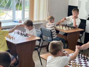 У Бердичеві відзначили Всесвітній день шахів: результати турніру в клубі «Біла тура»