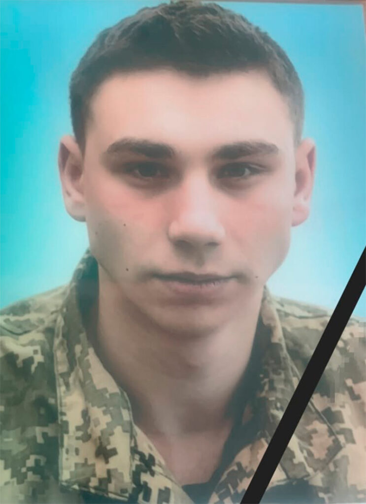 До рідного Бистрика на щиті повертається Захисник Ярослав Степовий